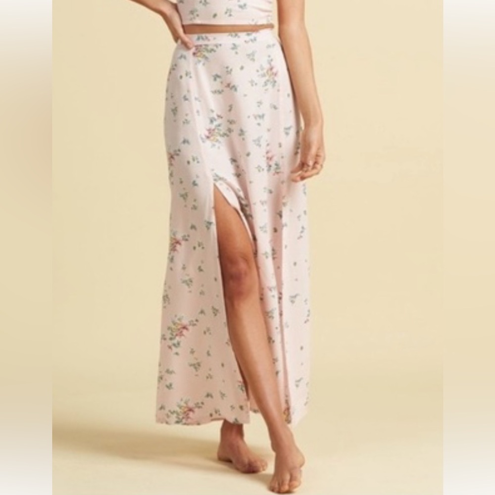 Billabong X The Salty Blonde Floral Slit Skirt in Pink